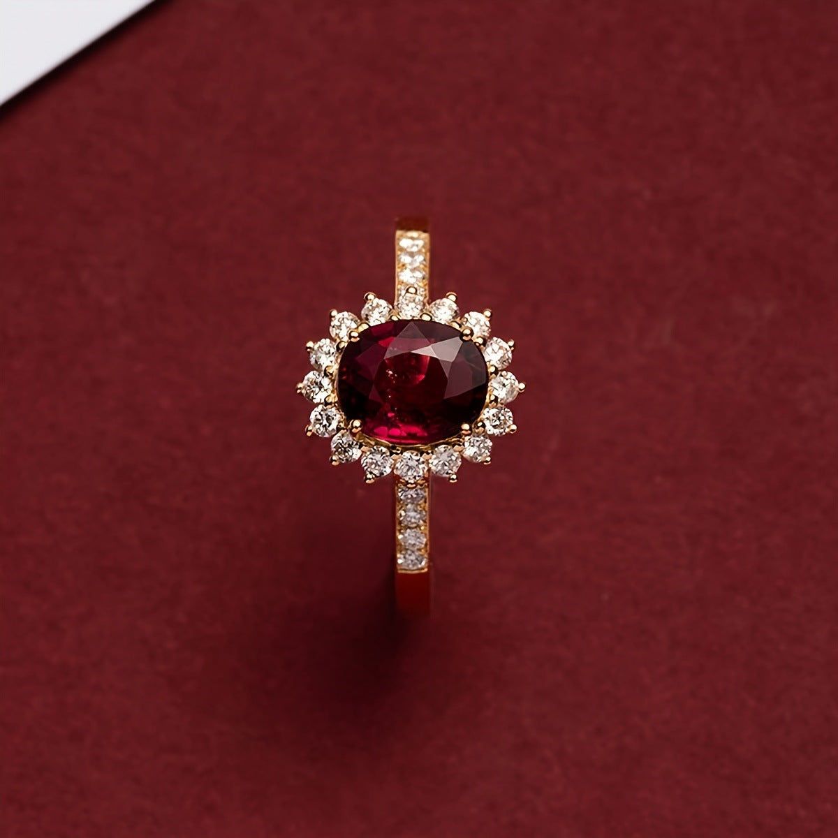 Niva Zia Vintage Red Crystal Gold Ring
